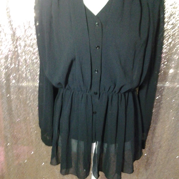 NWOT 213 Industry Black Draped Blouse SZ M - Picture 2 of 8